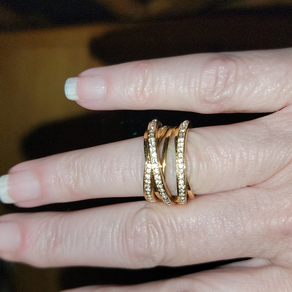 Ring - Picture 3 of 3